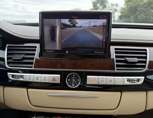 2014 Audi A8 — photo 24