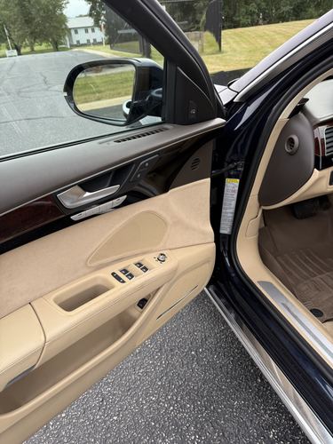 2014 Audi A8 — photo 29