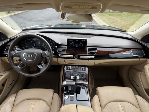 2014 Audi A8 — photo 31