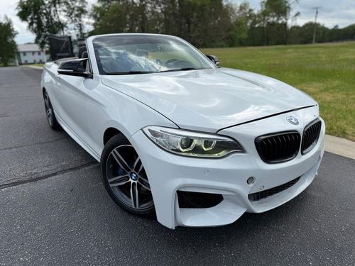 2015 BMW M235 2-Series — photo 20