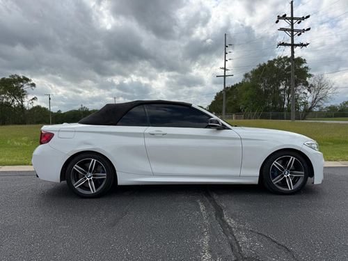 2015 BMW M235 2-Series — photo 27
