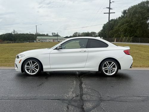 2017 BMW 230 — photo 13