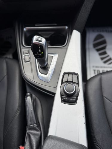 2012 BMW 328 — photo 21