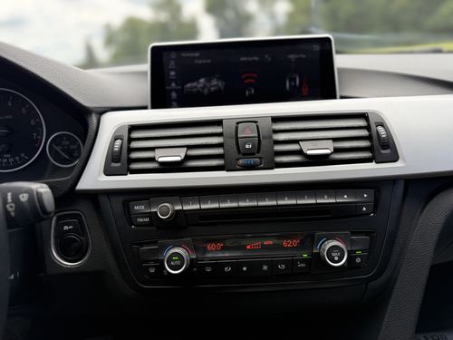 2012 BMW 328 — photo 22
