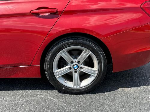 2015 BMW 320i — photo 5