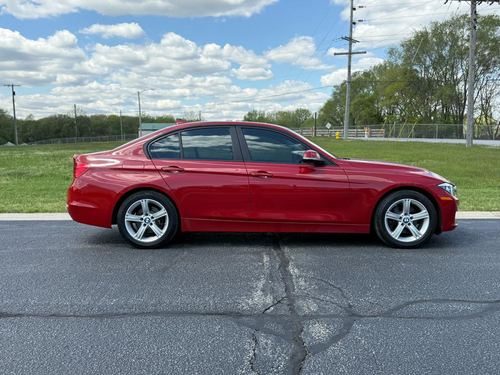 2015 BMW 320i — photo 14