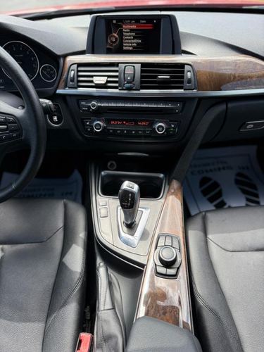 2015 BMW 320i — photo 26