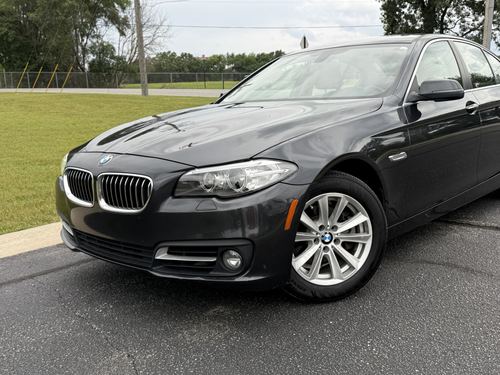 2015 BMW 528 — photo 15
