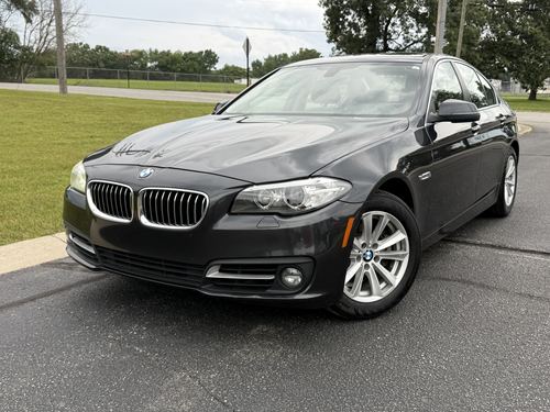 2015 BMW 528 — photo 16
