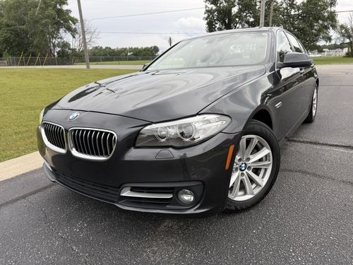 2015 BMW 528 — photo 1