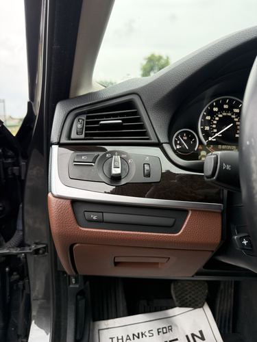 2015 BMW 528 — photo 24