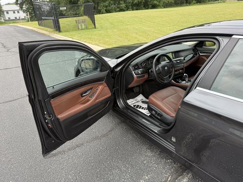 2015 BMW 528 — photo 28