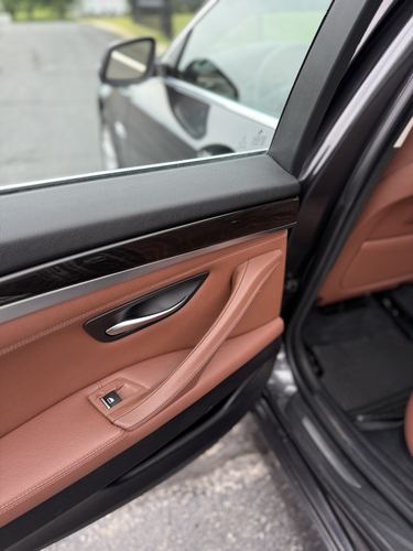 2015 BMW 528 — photo 39