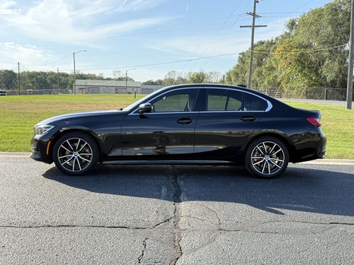 2019 BMW 330 — photo 10