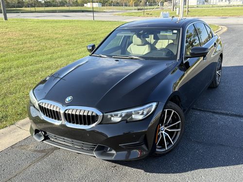 2019 BMW 330 — photo 2