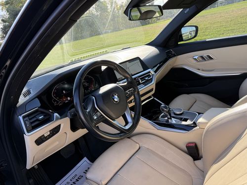 2019 BMW 330 — photo 15