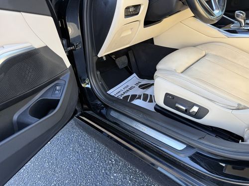 2019 BMW 330 — photo 30