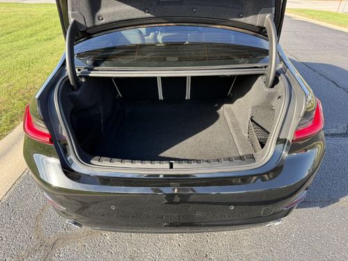 2019 BMW 330 — photo 39