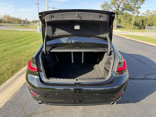 2019 BMW 330 — photo 40