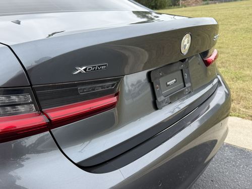 2019 BMW 330 — photo 10