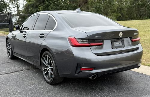 2019 BMW 330 — photo 13
