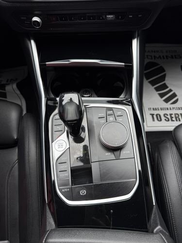 2019 BMW 330 — photo 22