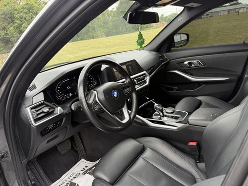 2019 BMW 330 — photo 27