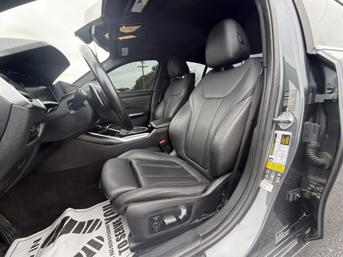 2019 BMW 330 — photo 29
