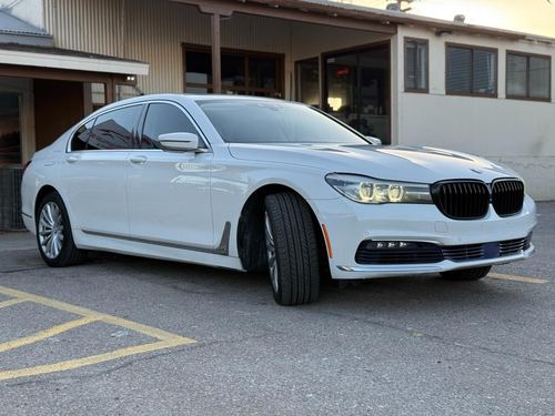 2016 BMW 740 — photo 13