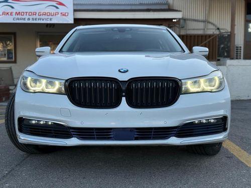 2016 BMW 740 — photo 15