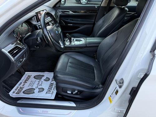 2016 BMW 740 — photo 19