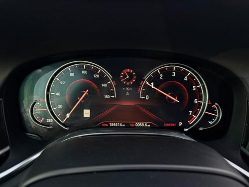 2016 BMW 740 — photo 22