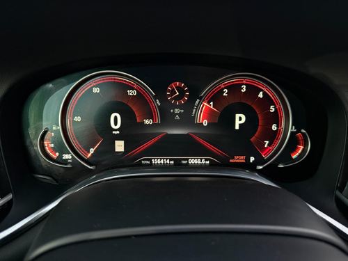 2016 BMW 740 — photo 23