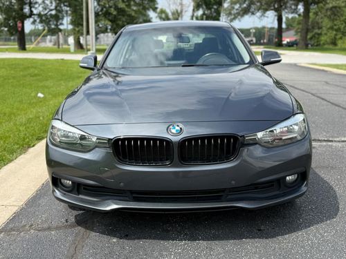2017 BMW 320i — photo 6