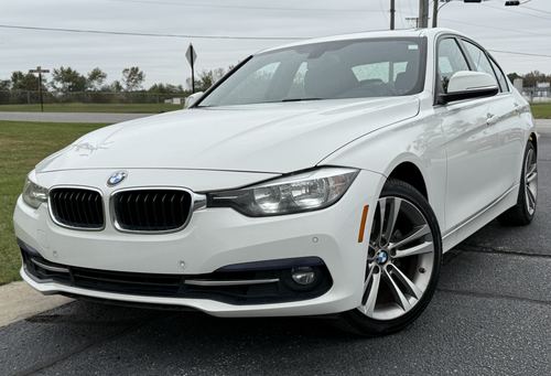 2017 BMW 330 — photo 2