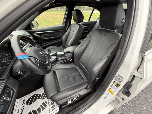 2017 BMW 330 — photo 19