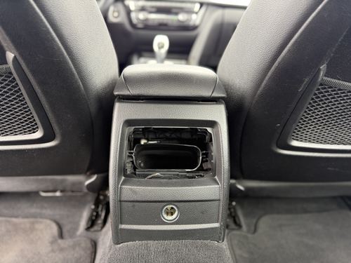 2017 BMW 330 — photo 26