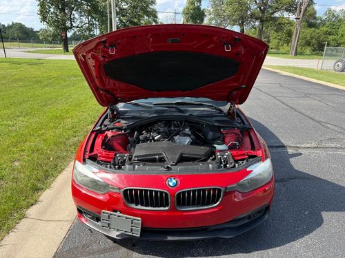 2016 BMW 320i — photo 5