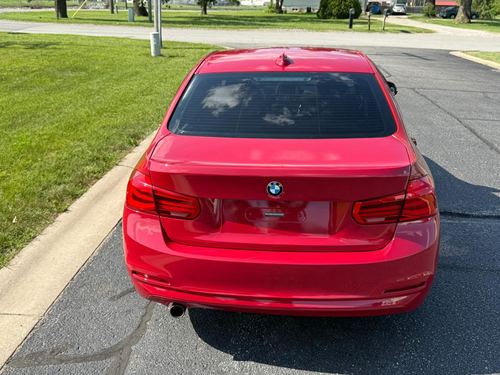 2016 BMW 320i — photo 14