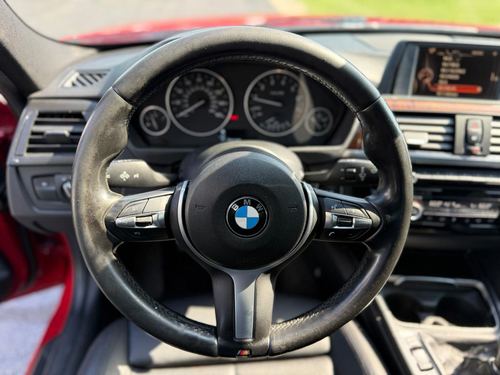 2016 BMW 320i — photo 21