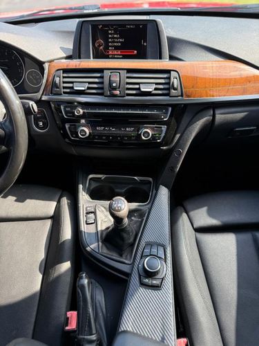 2016 BMW 320i — photo 29