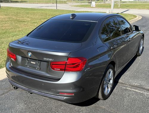 2016 BMW 328 328i SULEV — photo 40