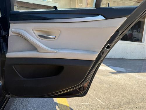 2011 BMW 535 — photo 24