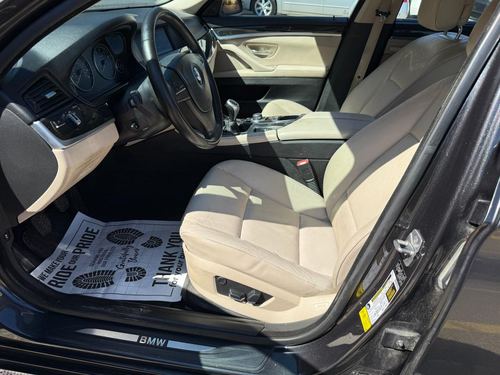 2011 BMW 535 — photo 28