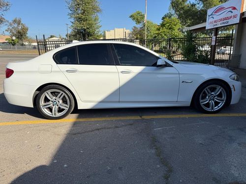 2012 BMW 550 5-Series — photo 11