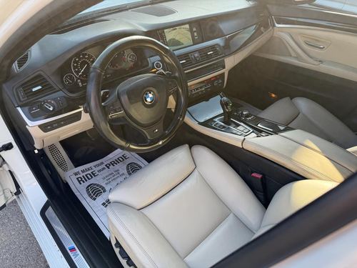 2012 BMW 550 5-Series — photo 19