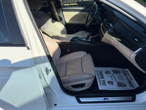 2012 BMW 550 5-Series — photo 24