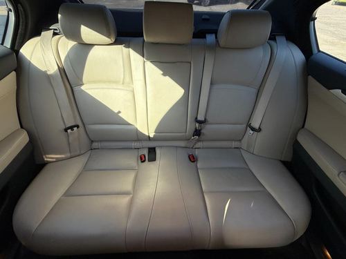 2012 BMW 550 5-Series — photo 30