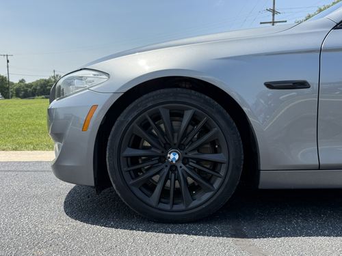 2012 BMW 550i — photo 7