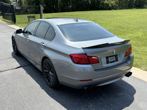 2012 BMW 550i — photo 9
